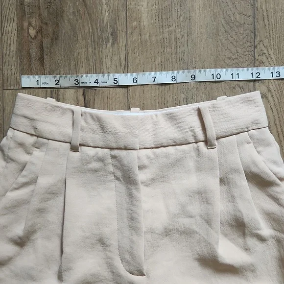 Wilfred Labryinth Short - Picture 2 of 6